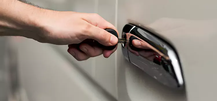 Why Choose Our Auto Locksmith Team in Urbana, IL?