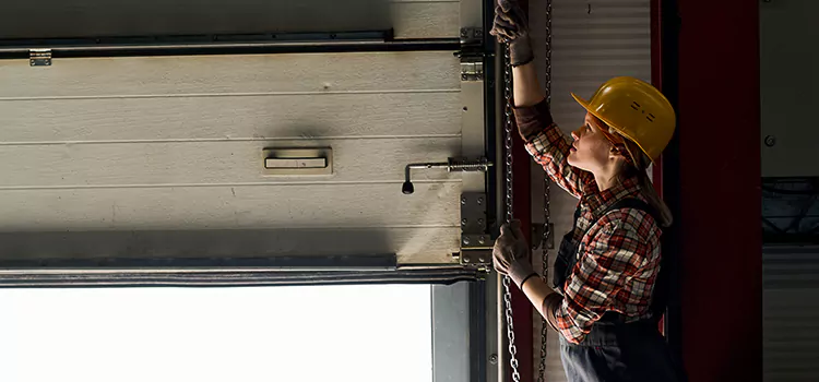 Addressing Common Garage Door Stoppage Issues in Urbana, IL